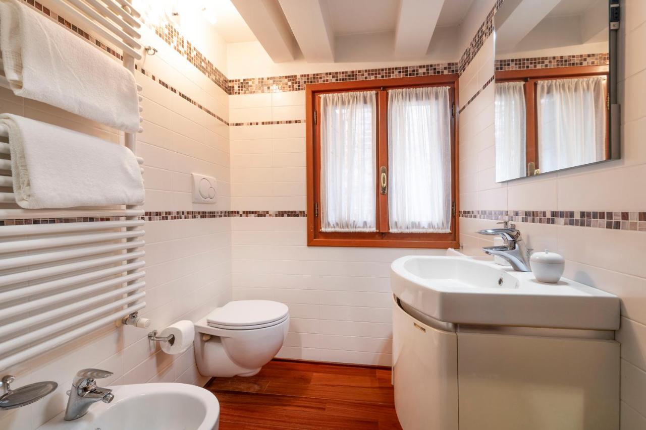 Glass House - Loft 2 Minutes To Rialto Bridge & View Venedig Exteriör bild